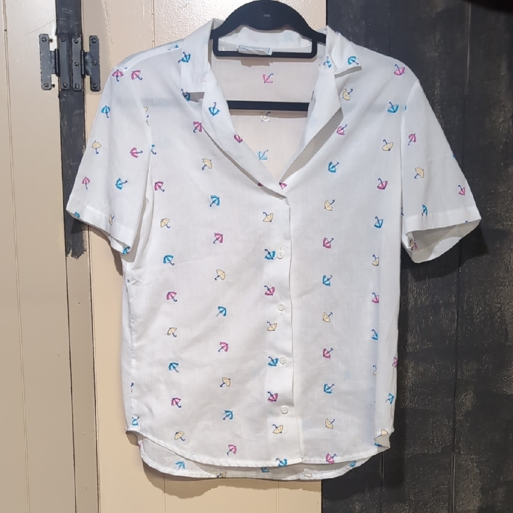 White Short Sleeve Shirt with Multicolor Bird Print